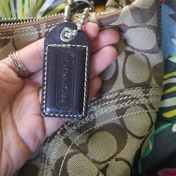 Purse - Picture 2 of 3